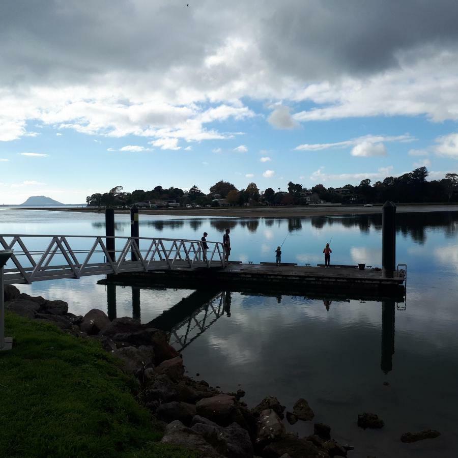 Guest House On Plummers Point Tauranga Exterior foto
